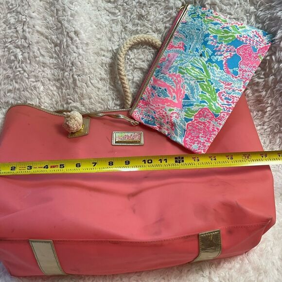 Lilly Pulitzer X Large Beach Bag & Pouch Rubber Pink gold trim robe straps - Picture 12 of 16